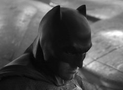 Бэтмен против Супермена: Угнали Бэтмобиль?